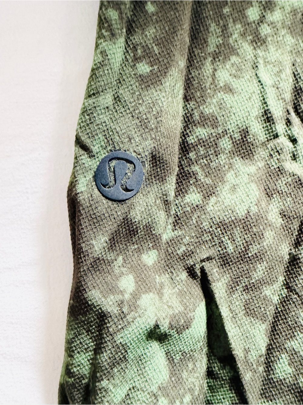 lululemon athletica Men's Green Camo Training Shorts - Picture 3 of 3